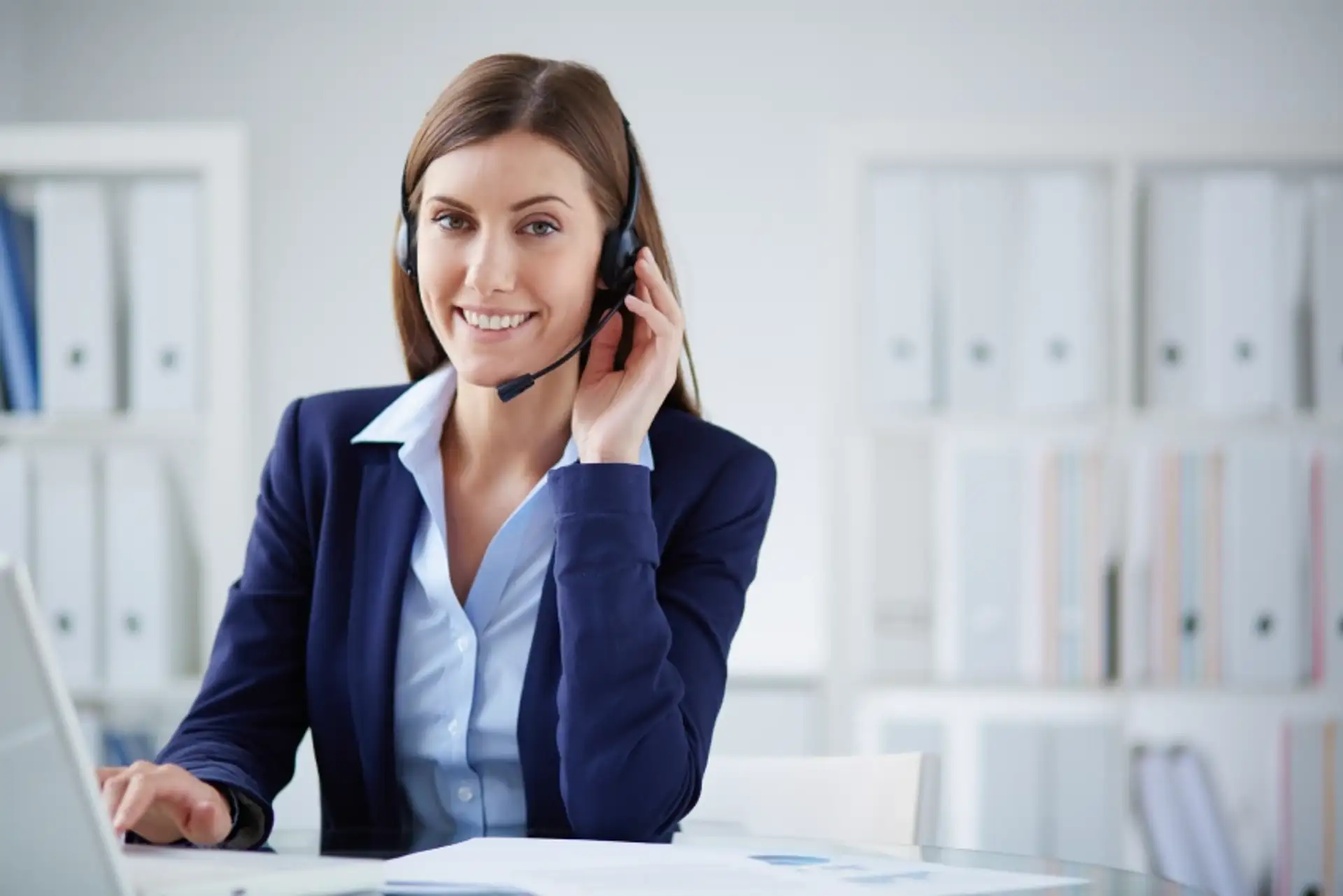 contact-us-iluneste
