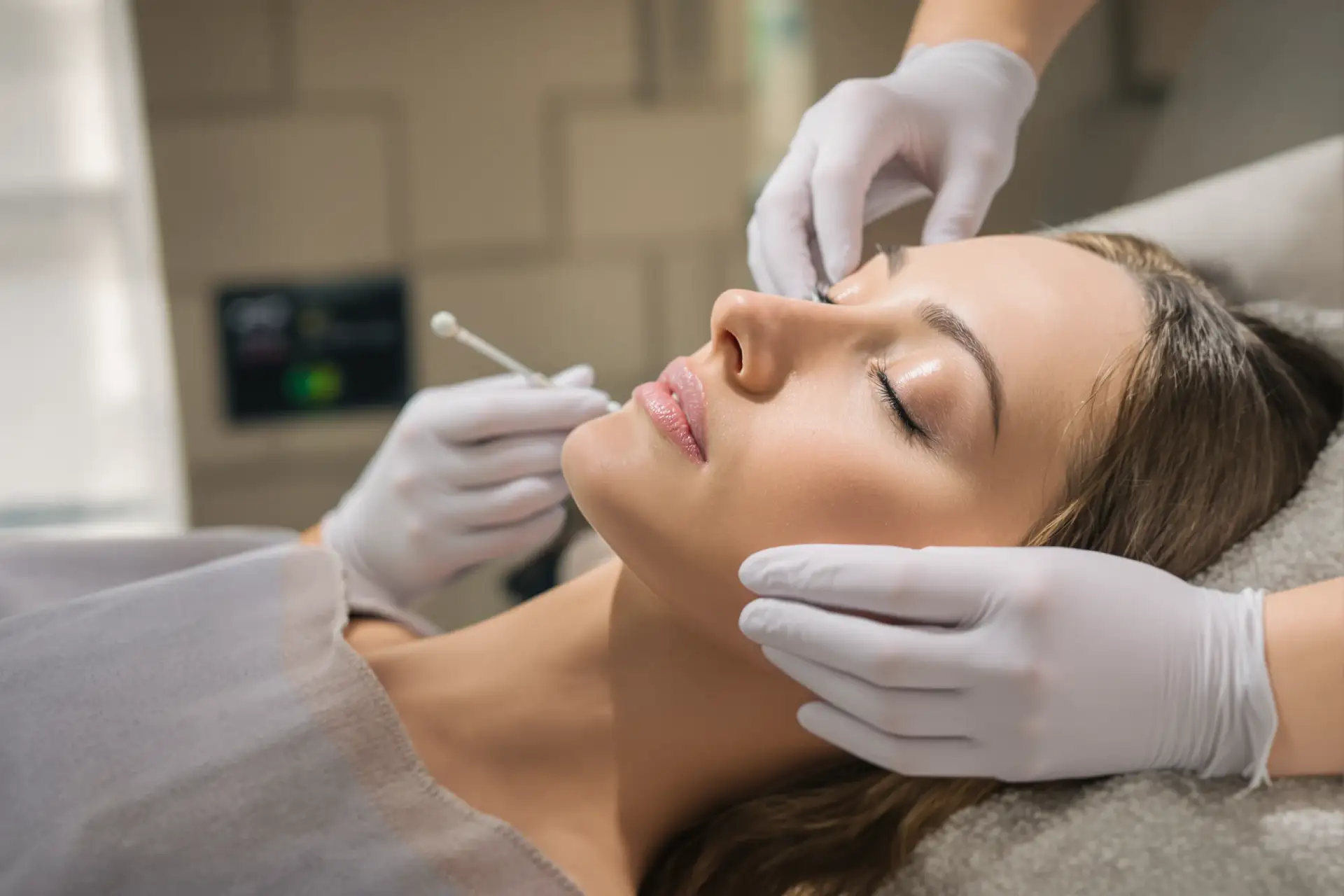 Infinity Lifting: A Non-Surgical Lift Explained